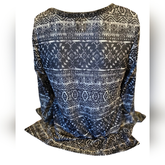 Womens Size Large Black‎ And White Long Sleeve Patterned Tunic Shirt - Picture 2 of 6